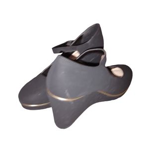 Andiamo| Black/Gold suede stack heel - 11M